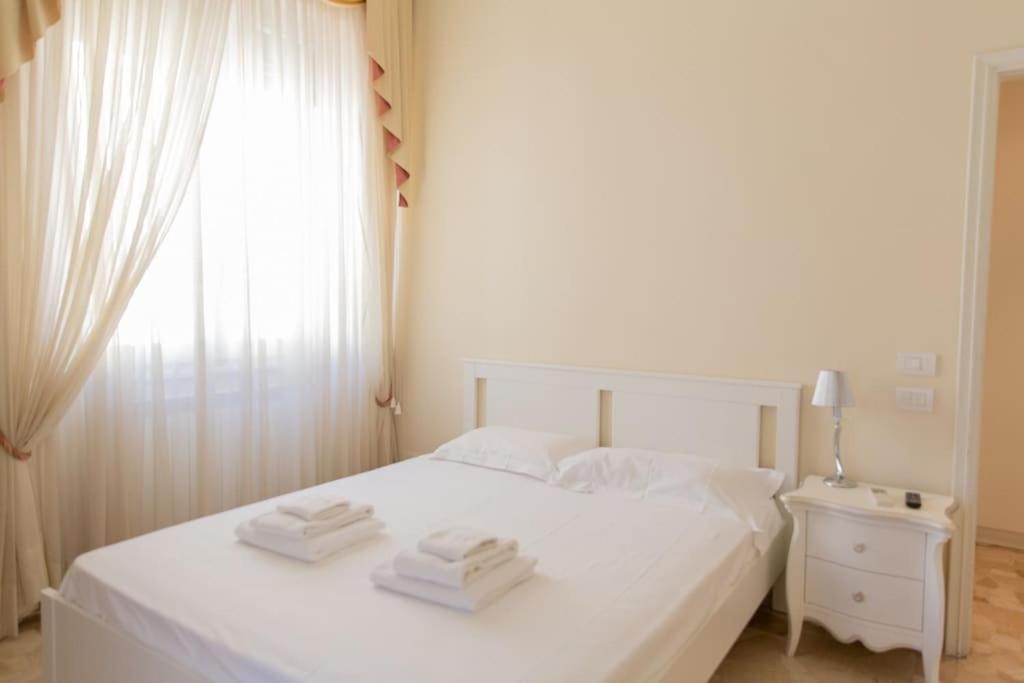 Classic 1Br Outside Ztl & 10 Min From Center Florenz Exterior foto